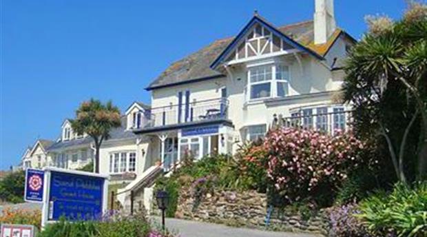Sand Pebbles - Hope Cove Picture 1